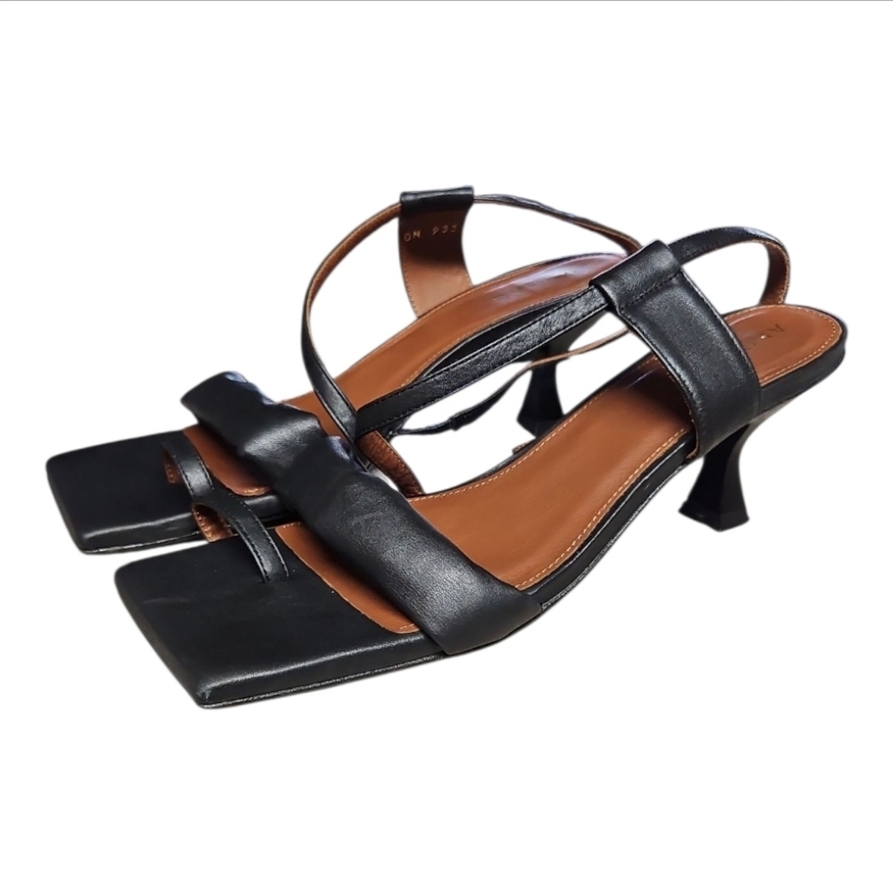 ALOHAS | Asymmetric Strap Black Leather Slingback Sandals in Size EU 38 / US 8 - Picture 3 of 7
